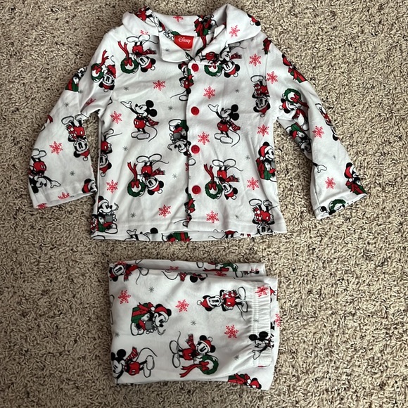 Mickey Mouse - Picture 2 of 5